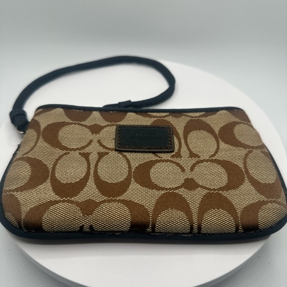 Brown vintage coach  Signature Wristlet - Picture 2 of 5
